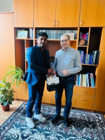 Meeting-with-international-office-officer-USMF-moldova-768×1024-640×480
